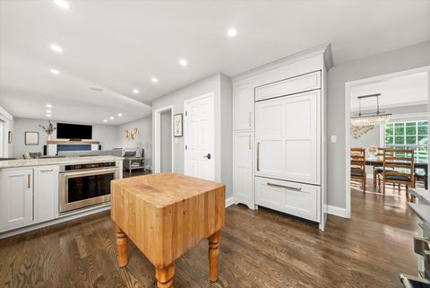 Tiny photo for 1312 Lake Shore Drive N, Barrington, IL 60010 (MLS # 12483003)