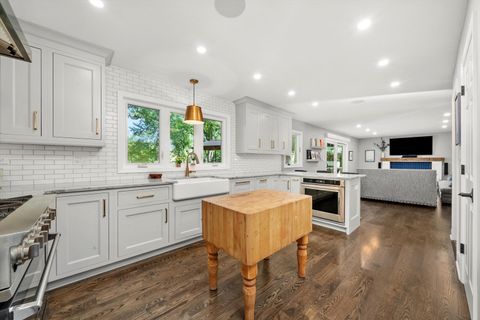 Tiny photo for 1312 Lake Shore Drive N, Barrington, IL 60010 (MLS # 12483003)