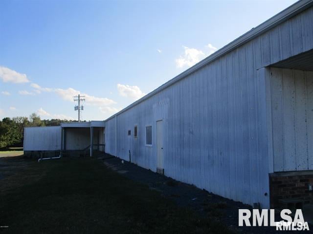 1238 W MAIN Street