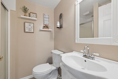 Tiny photo for 740 Brockwood Road, New Lenox, IL 60451 (MLS # 12629684)