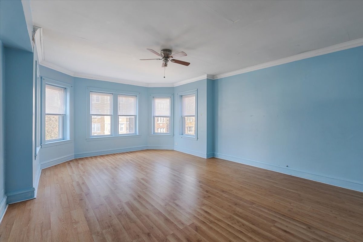 6319 N Claremont Avenue