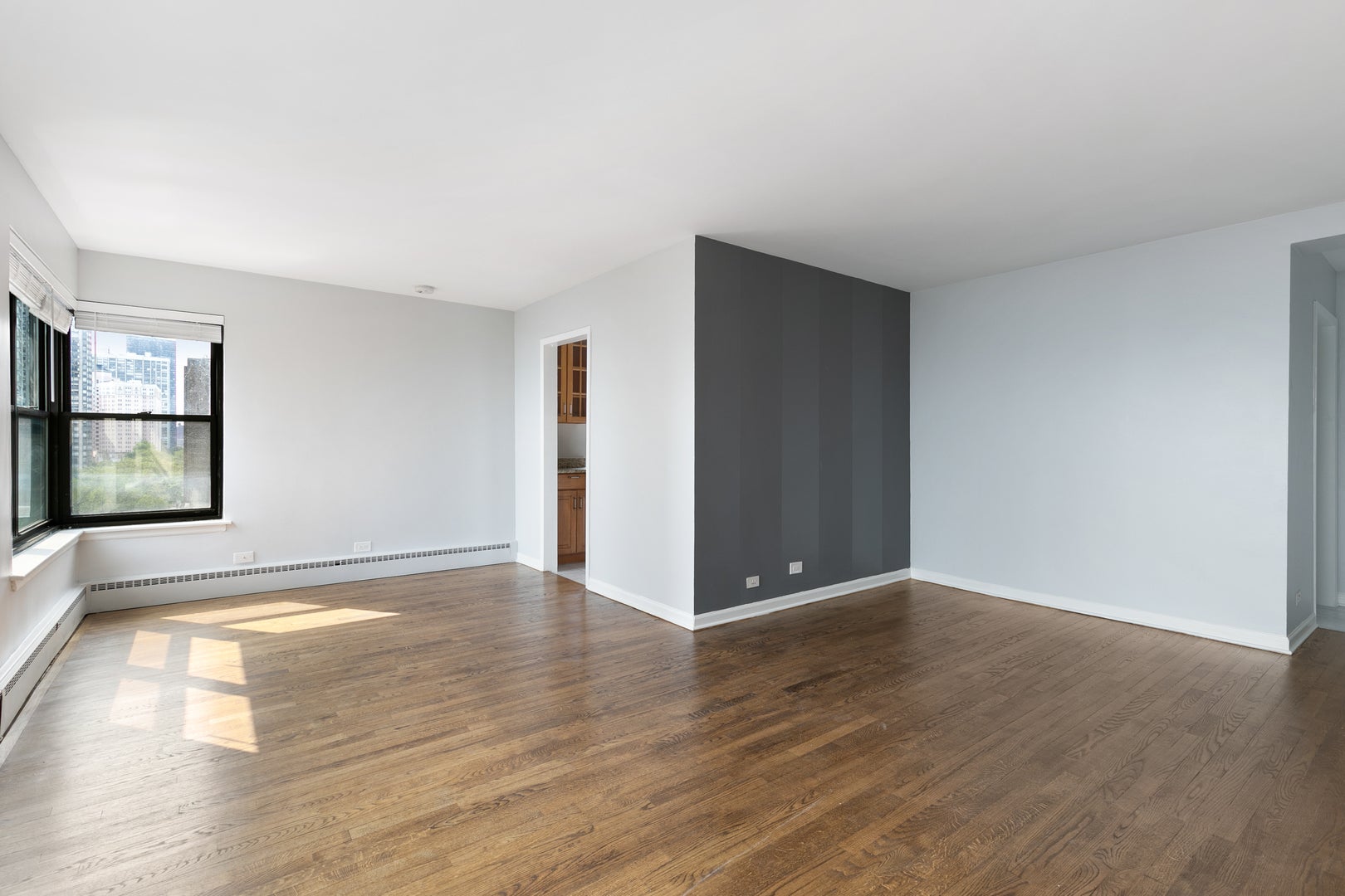 5858 N SHERIDAN Road 702