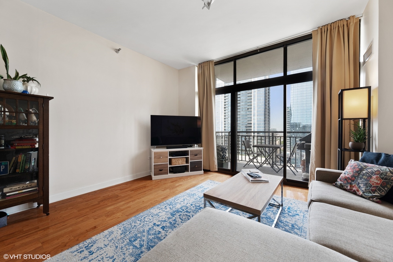1322 S Prairie Avenue 1603