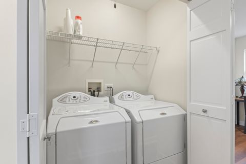 Tiny photo for 631 Belmont Lane, Carol Stream, IL 60188 (MLS # 12514151)