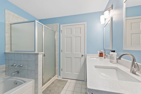 Tiny photo for 631 Belmont Lane, Carol Stream, IL 60188 (MLS # 12514151)