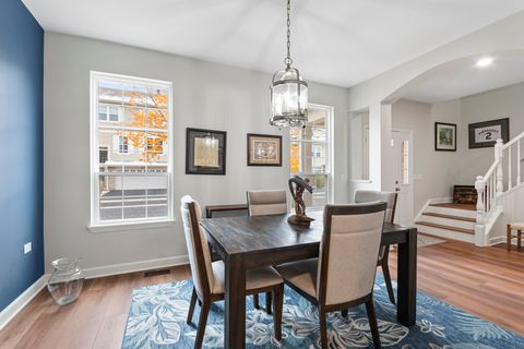 Tiny photo for 631 Belmont Lane, Carol Stream, IL 60188 (MLS # 12514151)