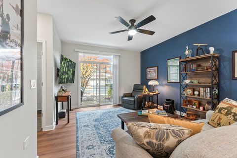 Tiny photo for 631 Belmont Lane, Carol Stream, IL 60188 (MLS # 12514151)