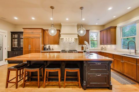 Tiny photo for 831 Forest Avenue, Wilmette, IL 60091 (MLS # 12490064)