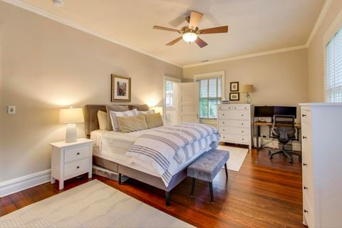 Tiny photo for 831 Forest Avenue, Wilmette, IL 60091 (MLS # 12490064)
