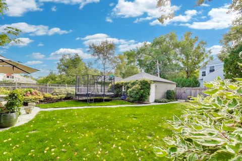 Tiny photo for 831 Forest Avenue, Wilmette, IL 60091 (MLS # 12490064)