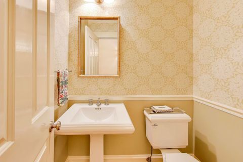 Tiny photo for 831 Forest Avenue, Wilmette, IL 60091 (MLS # 12490064)