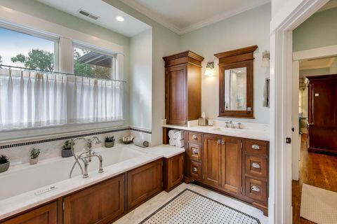 Tiny photo for 831 Forest Avenue, Wilmette, IL 60091 (MLS # 12490064)