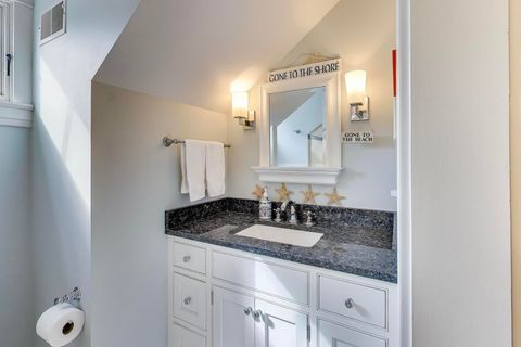 Tiny photo for 831 Forest Avenue, Wilmette, IL 60091 (MLS # 12490064)