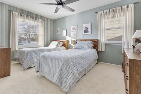 Tiny photo for 620 Chelmsford Lane, Elk Grove Village, IL 60007 (MLS # 12551493)