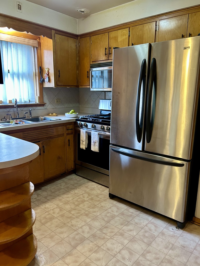 12334 S Loomis Street