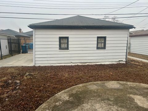 Tiny photo for 12334 S Loomis Street, Calumet Park, IL 60827 (MLS # 12620624)