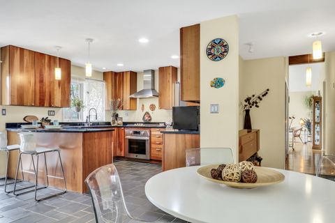 Tiny photo for Green Oaks, IL 60048 (MLS # 12614651)