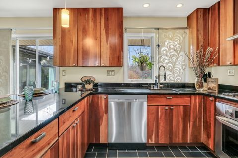 Tiny photo for Green Oaks, IL 60048 (MLS # 12614651)