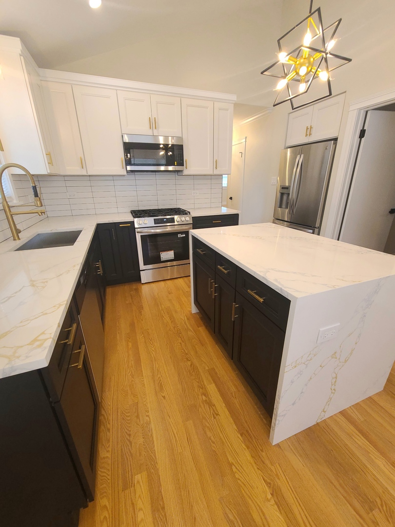 7025 W 84th Street