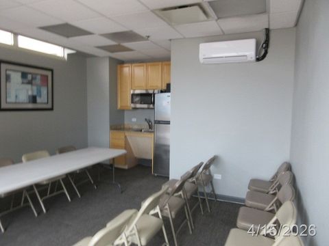 Tiny photo for 1111 S Wabash Avenue #3303, Chicago, IL 60605 (MLS # 12634733)