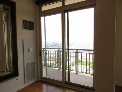 Tiny photo for 1111 S Wabash Avenue #3303, Chicago, IL 60605 (MLS # 12634733)
