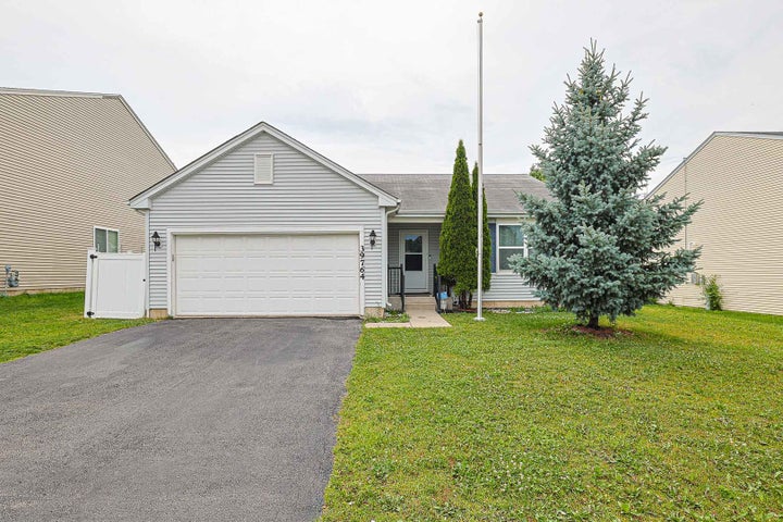 Photo 1 of 34 — 39764 Waterloo Drive, Beach Park, IL 60083