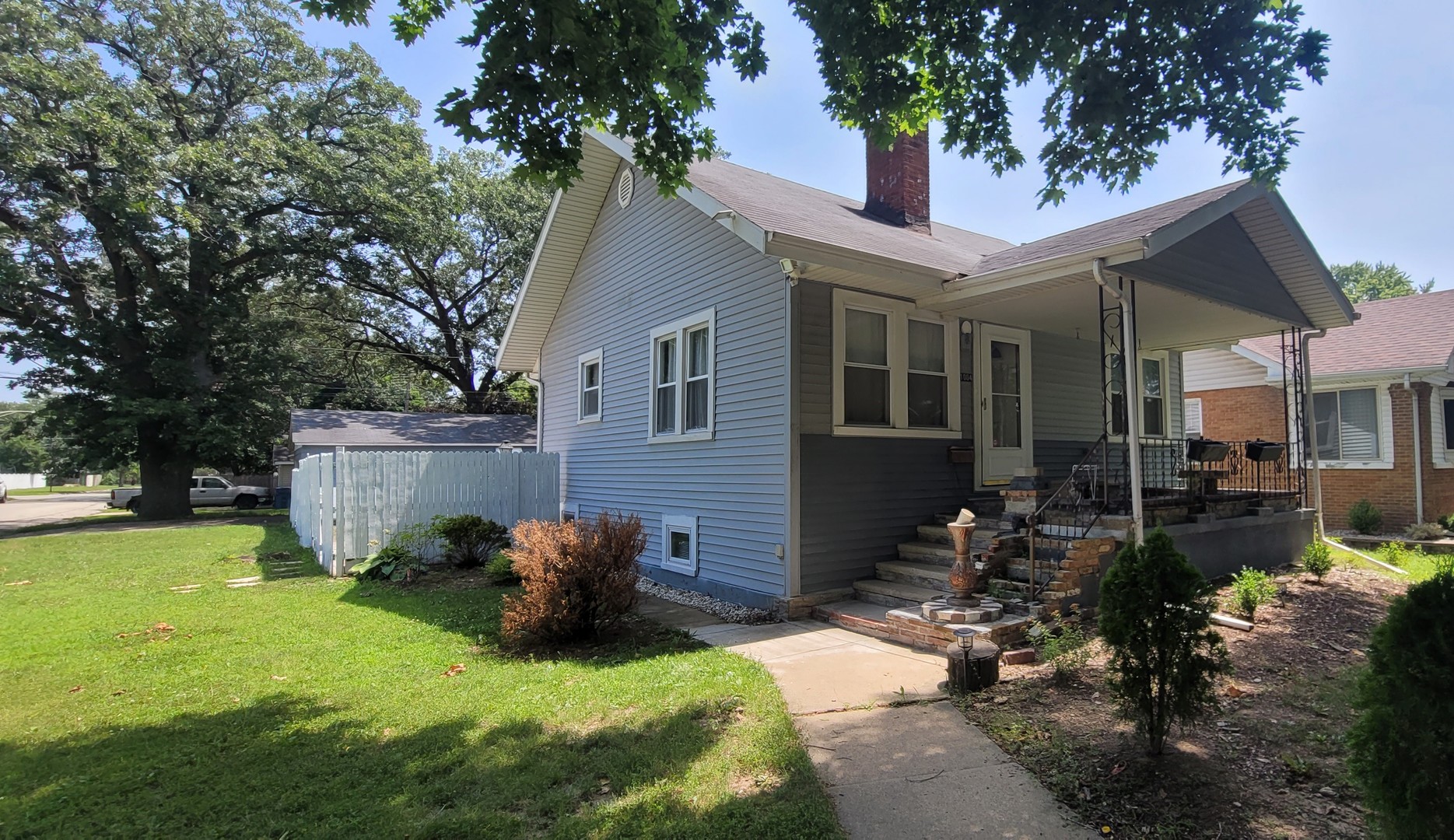 1004 S Lincoln Avenue