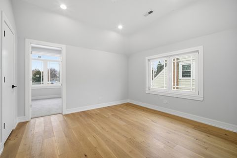 Tiny photo for 38 Washington Street, Glenview, IL 60025 (MLS # 12585740)