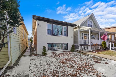 Photo of 2716 N 73rd Avenue, Elmwood Park, IL 60707 (MLS # 12487273)