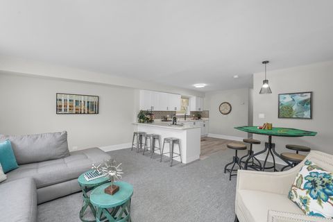 Tiny photo for 2716 N 73rd Avenue, Elmwood Park, IL 60707 (MLS # 12487273)