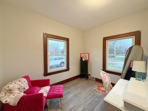 Tiny photo for 621 24th Avenue, Moline, IL 61265 (MLS # 12606940)