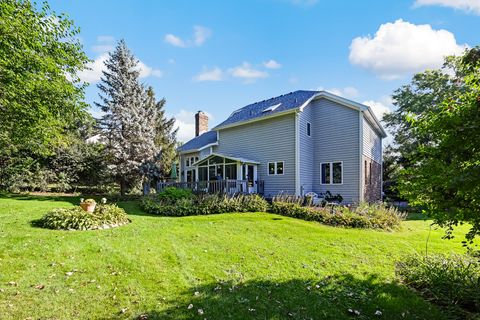 Tiny photo for 8826 Carlisle Court, Darien, IL 60561 (MLS # 12482930)