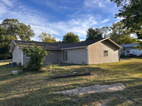 Tiny photo for 16 Turner Drive, Mt Vernon, IL 62864 (MLS # 12776440)