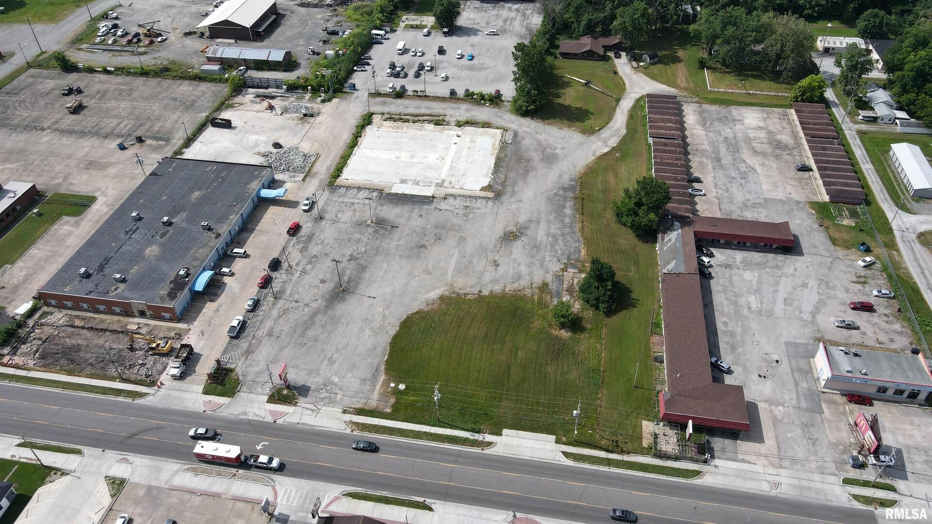 1001 W MAIN Street