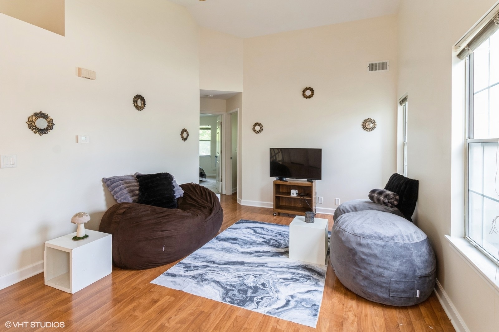 1081 Lakewood Circle