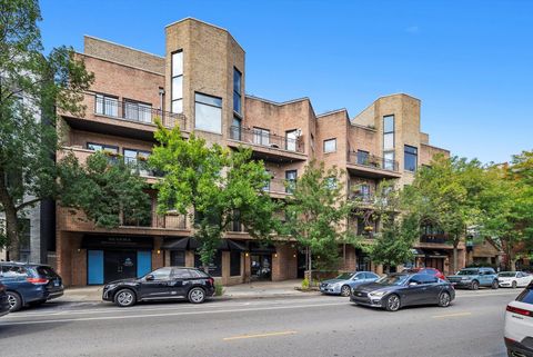 Photo of 2236 W Armitage Avenue #303, Chicago, IL 60647 (MLS # 12481205)