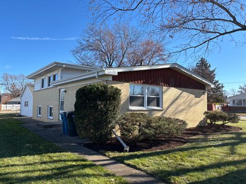 Tiny photo for 191 Kathleen Lane, Chicago Heights, IL 60411 (MLS # 12541175)