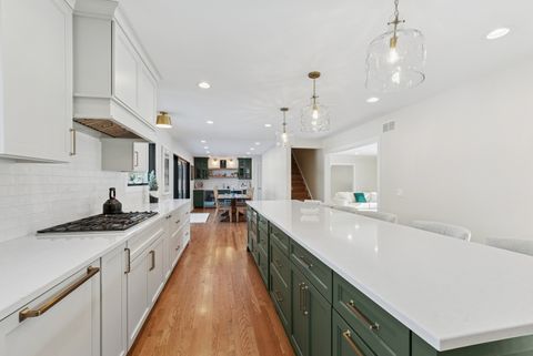 Tiny photo for 22W364 Glen Park Road, Glen Ellyn, IL 60137 (MLS # 12527345)