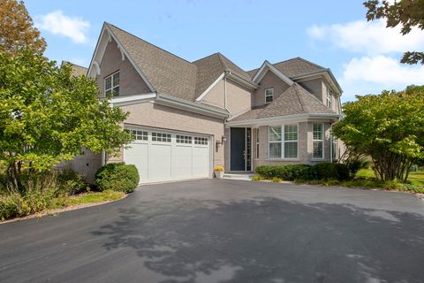 Photo of 2162 Washington Drive #2162, Northbrook, IL 60062 (MLS # 12469950)