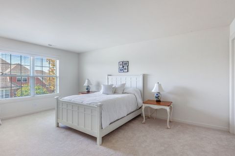 Tiny photo for 2162 Washington Drive #2162, Northbrook, IL 60062 (MLS # 12469950)