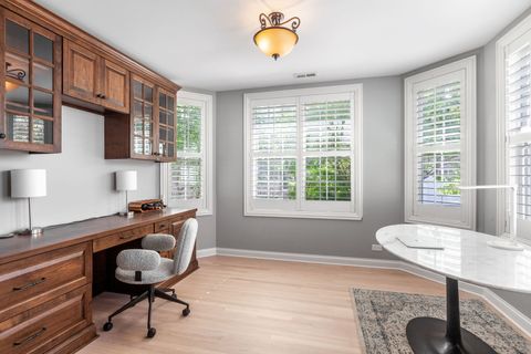 Tiny photo for 2162 Washington Drive #2162, Northbrook, IL 60062 (MLS # 12469950)