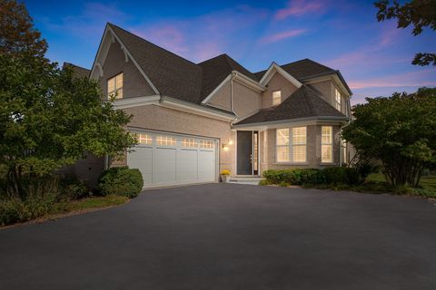 Tiny photo for 2162 Washington Drive #2162, Northbrook, IL 60062 (MLS # 12469950)