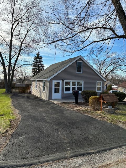 Photo of 621 Mohawk Street, Joliet, IL 60432 (MLS # 12590493)