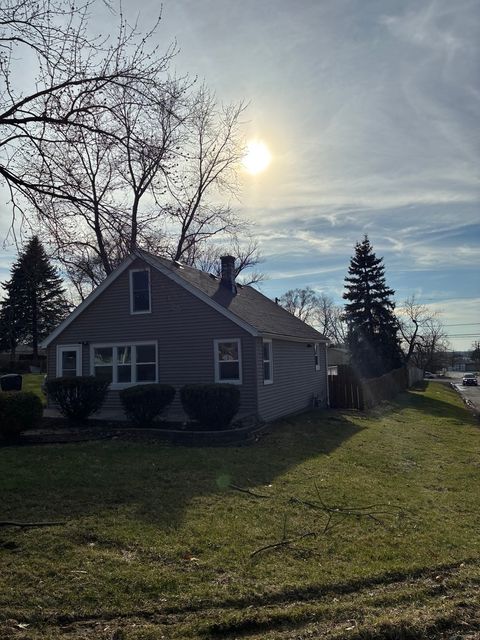 Tiny photo for 621 Mohawk Street, Joliet, IL 60432 (MLS # 12590493)
