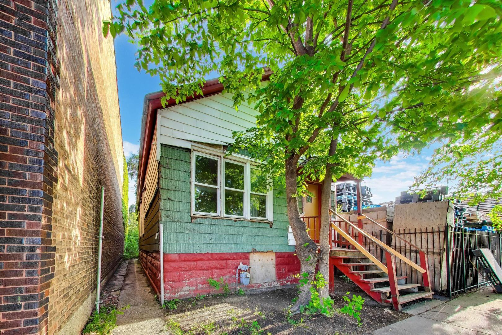 4316 W Carroll Avenue