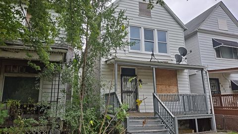Tiny photo for 6925 S Stewart Avenue, Chicago, IL 60621 (MLS # 12501633)