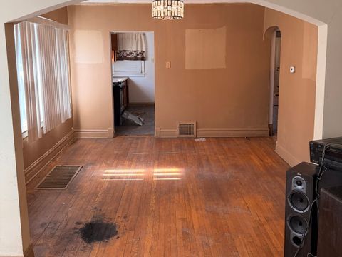 Tiny photo for 1400 S 2nd Avenue, Maywood, IL 60153 (MLS # 12609053)