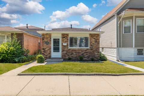 Photo of 9154 S Luella Avenue, Chicago, IL 60617 (MLS # 12761000)