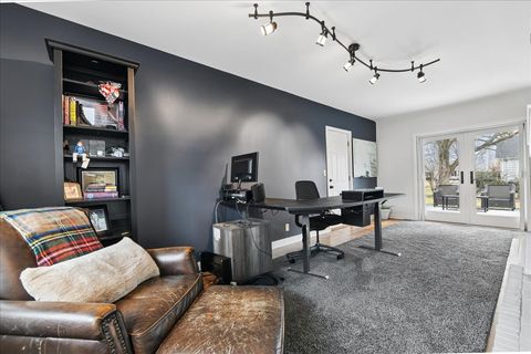 Tiny photo for 1334 S 5th Street, St. Charles, IL 60174 (MLS # 12584179)