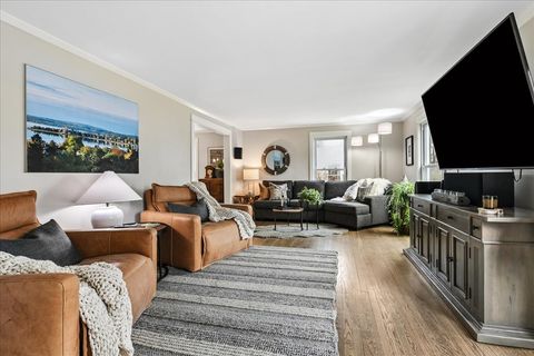 Tiny photo for 1334 S 5th Street, St. Charles, IL 60174 (MLS # 12584179)